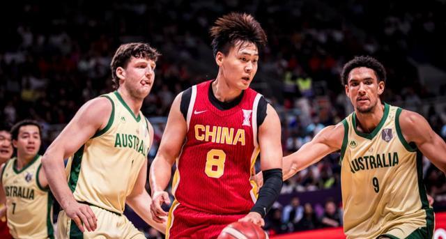 雷蒙三分不, 球组织