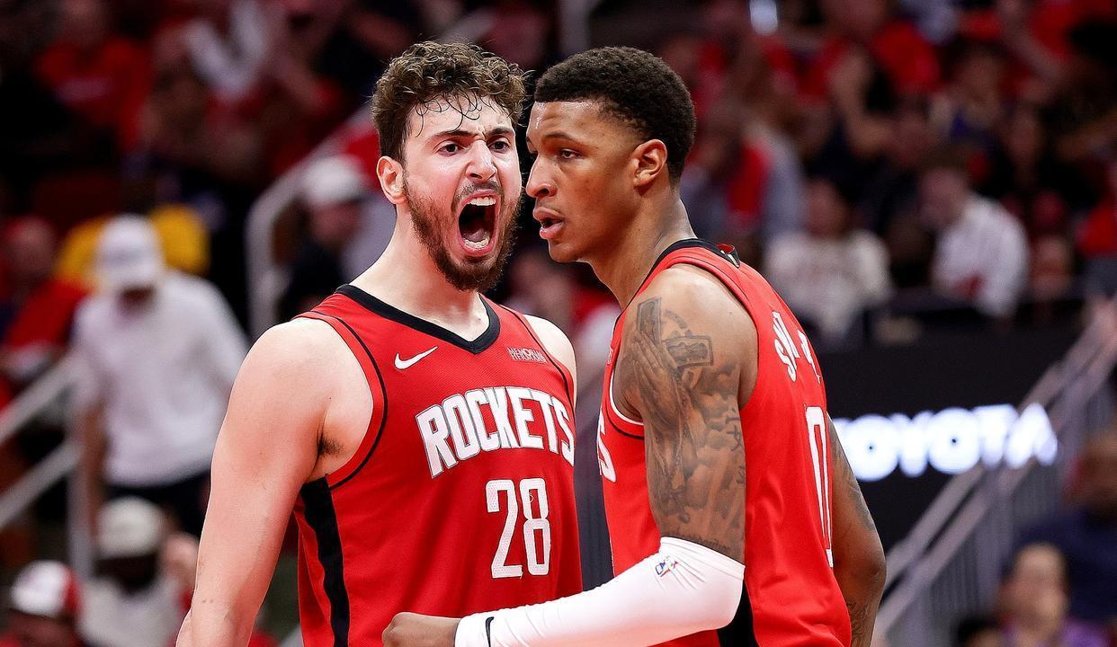 他或被动转, 特为他吸引